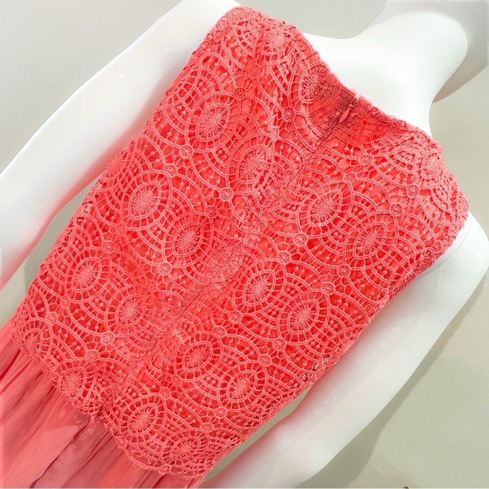 Loft coral crochet overlay shift dress ❤️ - Picture 3 of 5